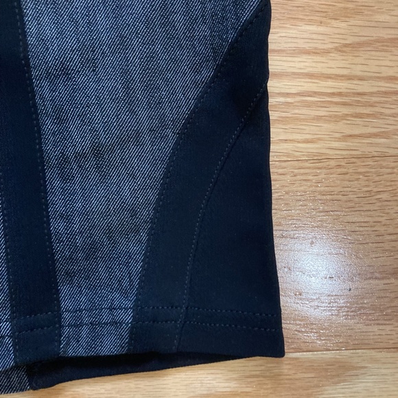 Diesel black denim mini skirt- size 26 - stretch - Picture 4 of 13